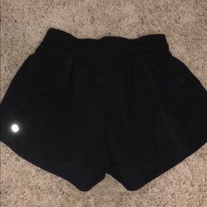 lululemon tracker shorts 4”